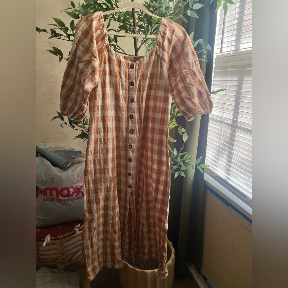 Rylee and Cru Gingham Dress - Picture 2 of 3